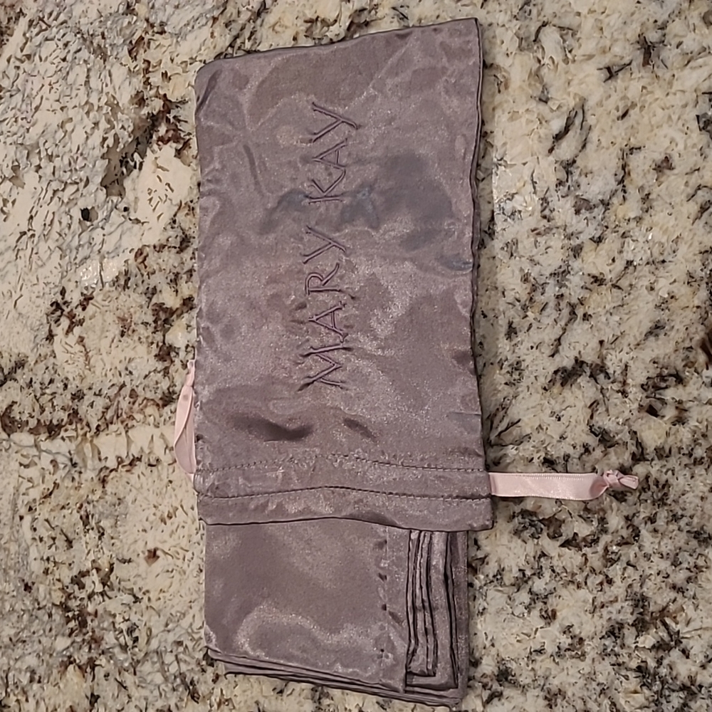NWOT  Mary Kay Satin Pillow Case